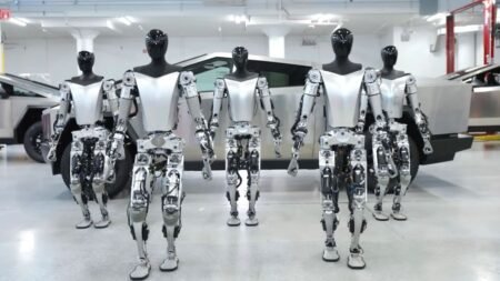 Descubre los escalofriantes detalles del sorpresivo ataque de un robot en Tesla que dejó a un empleado gravemente herido.